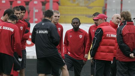 "Rednic a furat din primele jucătorilor!** O să-l linșeze!"