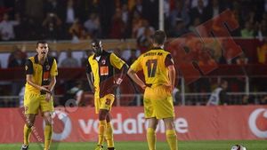 "Fotbalul a intrat într-o nouă eră!** Dinamo trebuie să scape de cei 3-4 fotbaliști care nu aleargă!"