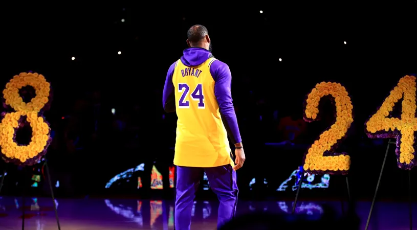 Los Angeles Lakers, ceremonie impresionantă pentru Kobe Bryant! LeBron, discurs emoționant | FOTO