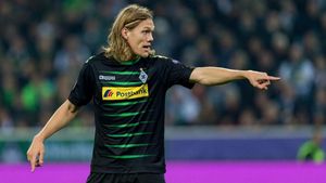 Southampton și-a luat "turn de control". El este fundașul care îl substituie pe Gardoș în defensiva "Sfinților" 