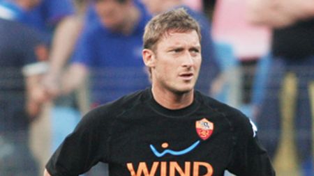 Becali: „Totti ar putea juca la Steaua!"