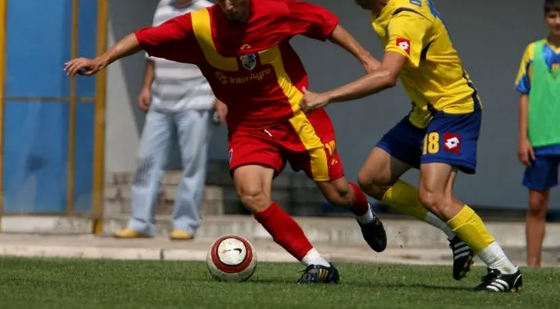 Claudiu Tudor, spectator în cârje