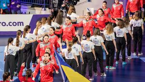 Mai mulți oficiali ai Consiliului de Administrație au solicitat dezbatere în privința problemelor din handbalul românesc, sector juvenil și loturi naționale, majoritatea cu rezultate foarte slabe în ultima vreme