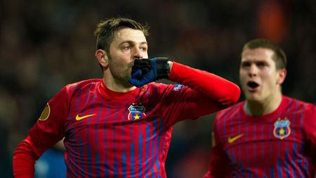 Victor Becali a discutat cu Monchi revenirea lui Raul Rusescu la Steaua: "Nu este o problemă ca Sevilla să-i plătească salariul"