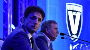 Gică Popescu a răbufnit la adresa oficialilor FRF: „Duceți-vă și întrebați la ușa lor! De ce ne puneți nouă aceste întrebări?”