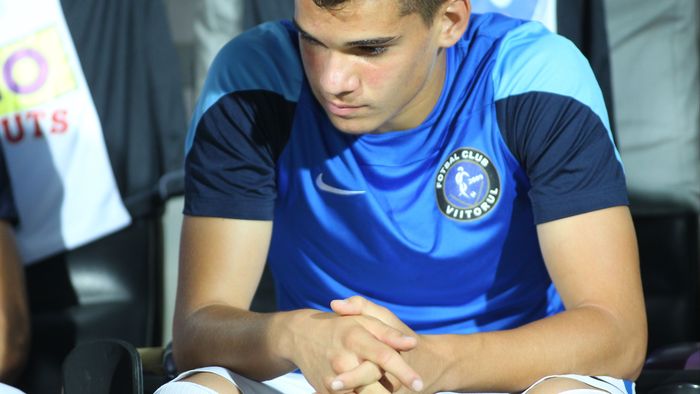 EXCLUSIV | Ianis Hagi nu este jucătorul Fiorentinei! Cui și-a vândut Hagi fiul și de unde l-a împrumutat, înapoi, la Viitorul? Asemănări izbitoare cu cazul Manea, fotbalistul plimbat printr-un offshore din Cipru | Partea III