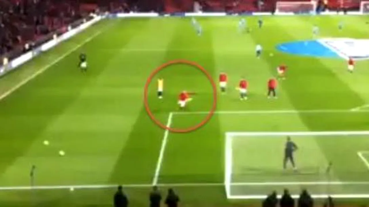 Cum a fost posibilă ultima victorie a lui United!** Ce a făcut Rooney nu s-a văzut în timpul meciului! VIDEO Execuție magistrală: toți s-au grăbit să o imite