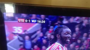 Fanii lui United au dat tonul la gesturi ORIBILE!** "Diavolii" și-au bătut joc de moartea unui suporter de 14 ani, replica a fost TERIBILĂ‚