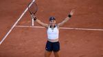 Se iubește cu antrenorul ei și a făcut dezvăluirea bombă după victoria carierei la Roland Garros: „Mi-a promis că mă cere de nevastă și acum e speriat!”
