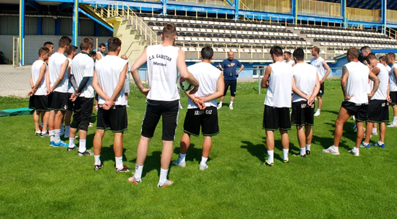 Gaz Metan s-a reunit,** dar nu știe în ce ligă va juca