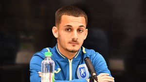 Craiova continuă operațiunea "înlocuitor pentru Alex Mitriță". Anunțul lui Marcel Popescu despre jucătorii aflați în pole position