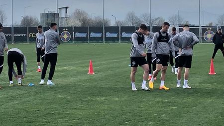Absență neașteptată la antrenamentul FCSB-ului! Cine a „dispărut” înaintea meciului cu CFR Cluj din Supercupa României | VIDEO + FOTO