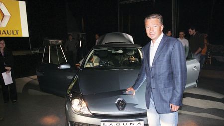 Laguna lui Dan Petrescu