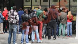 ELECTRIZANT!** "Șepcile roșii" au luat cu asalt casele de bilete și anunță un spectacol de zile mari cu CFR