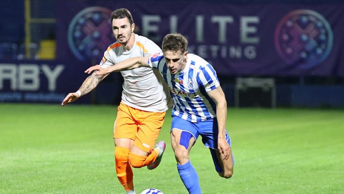 Rareș Ispas se recuperează la baza FCSB, dar nu a scăpat de chinuri: ”Am dureri cumplite, dar, dacă vreau să mai joc fotbal, trebuie să mă împrietenesc cu durerea.” Când ar putea reveni pe teren jucătorul Iașiului. EXCLUSIV