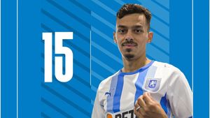 Lyes Houri, prezentat oficial la Universitatea Craiova! Speră să-l facă uitat pe Cicâldău: „Vreau să impresionez la Craiova!”