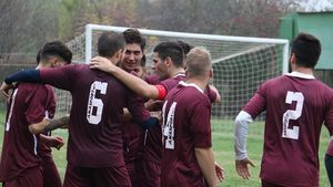 OFICIAL | CFR Mișcare anunță că va cumpăra la licitație marca Rapid după ce falimentul grupării giuleștene a rămas definitiv. Apel la solidarizarea rapidiștilor contra CSA Steaua: "Să dăm împreună răspunsul cuvenit revenirii cluburilor militarizate!"