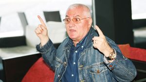 Ce coincidență! Firma lui Mitică a luat bani de la RCS