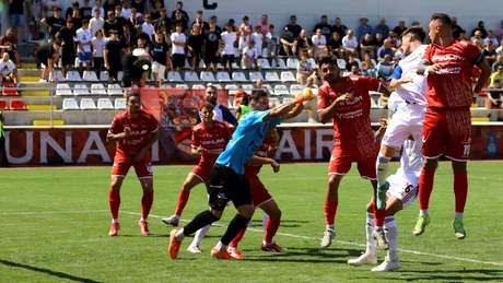 Schimbări la ultima clasată din Liga 2. CS Tunari a renunțat la șase jucători, printre care și Cătălin Hlistei