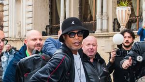 Imagini fabuloase cu Ronaldinho în timp ce dansează de mama focului cu moldovencele focoase din Iași!