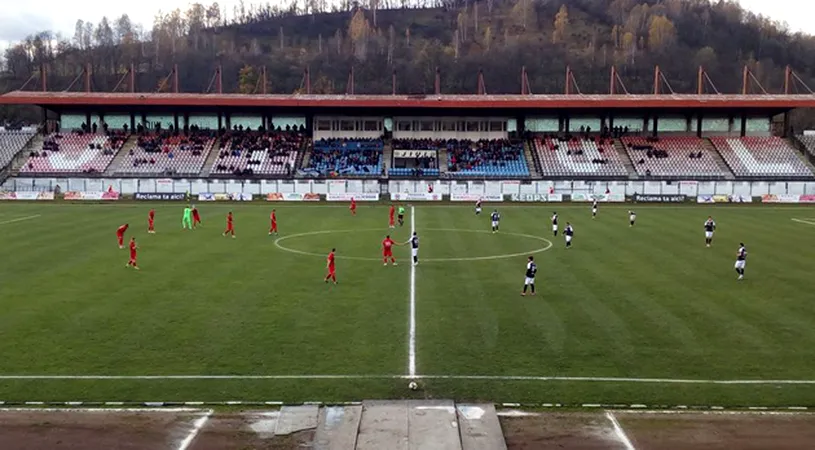 Învinsă la Petroșani de lider, Reșița a contestat tot ce a putut împotriva Șirinesei,** de la dreptul la participare în campionat, până la legitimarea și folosirea jucătorilor