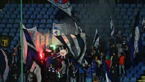 Planul "Craiolguței" nu a ieșit! Derby-ul Băniei se dispută cu spectatori
