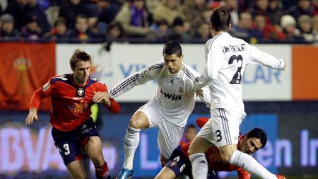 VIDEO** "Galacticii" nu au profitat de pasul greșit al Barcelonei!