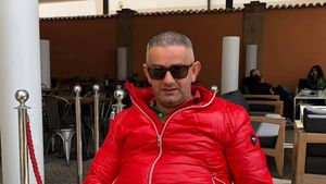 Daniel Onoriu începe războiul cu medicii care l-au adus la un pas de moarte! I-a dat în judecată pe doctorii care l-au operat în Turcia și le va cere daune pentru că a stat 55 de zile în comă