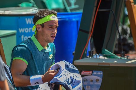 Nu s-a &icirc;nv&#259;&#539;at minte! Revenit &icirc;n circuit dup&#259; suspendarea pentru blaturi, un tenismen cunoscut s-a retras c&acirc;nd adversarul avea 6-2, 5-1 &#537;i minge de meci. VIDEO