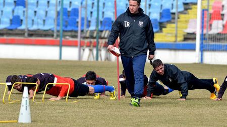 Râpă sau Georgievski pe Stamford Bridge?** Reghecampf a decis: "Este o discuție inutilă!" Unul din eroii turului cu Chelsea, "pedepsit"