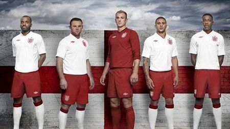 Nike vinde marca Umbro la jumătate din prețul la care a achiziționat-o