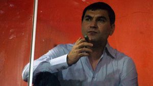 Apar noi detalii despre viața lui Cristi Borcea la pușcărie, după condamnarea din Dosarul Transferurilor: „Avea ultimul «guiț» de haine, fuma trabucuri scumpe”. În ce lux trăia fostul acționar de la Dinamo. EXCLUSIV