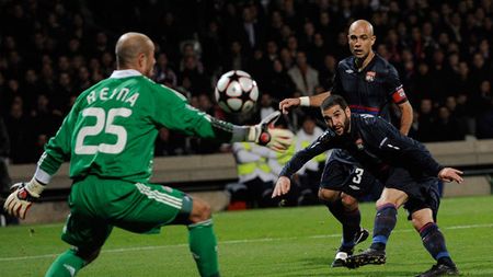 Reina: "Gillet și Hicks să vândă clubul rapid"