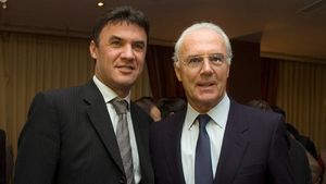 Președintele Federației Bulgare de Fotbal: "Vom candida** la organizarea CE 2020, împreună cu România"