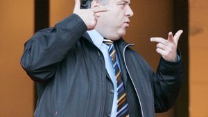 "Vreau ca Lucescu și Hagi să candideze pentru șefia FRF"