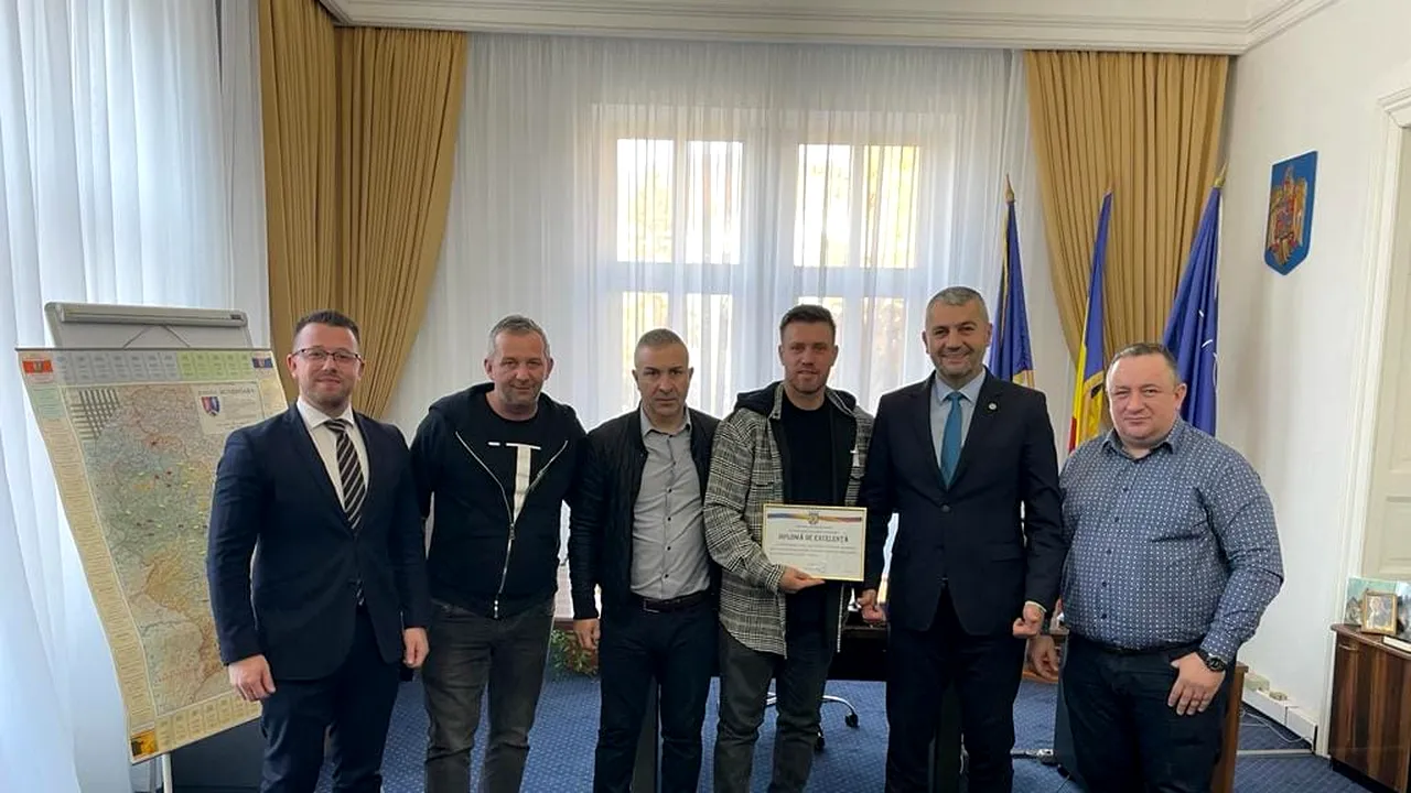 Mihai Pintilii, diplomă de excelență din partea prefectului Județului Hunedoara: „L-am premiat pe sportivul care a performat și în Valea Jiului” | FOTO