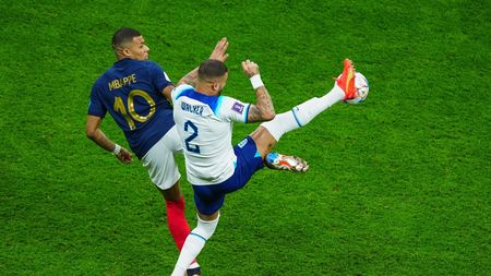 Gest incredibil făcut de starurile Kyle Walker și John Stones, după eliminarea Angliei de la Cupa Mondială din Qatar!