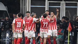 Ce n-ai văzut la TV în derby-ul Dinamo - FCSB. Gestul surprinzător făcut de Alexandru Musi la final