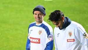 Cum a reacționat Florin Tănase după ce Mircea Lucescu nu l-a folosit deloc cu Austria. Ce i-a cerut fotbalistul de la FCSB: „Măcar asta"