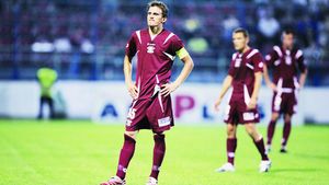 Lazăr s-a săturat de Rapid și vrea să plece!** Manea: "Asta nu-i atitudine de căpitan!"