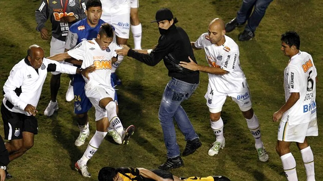 VIDEO Asta nu costă 45 de milioane â‚¬!** Neymar a sărbătorit succesul cu picioare și pumni