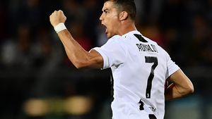 "Crezi că meriți Balonul de Aur pentru a șasea oară?" Cristiano Ronaldo și un răspuns cum nu se poate mai franc: "Dacă îl merit? Sincer? Aș minți dacă..."