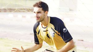 Un fotbalist și-a falsificat CV-ul pentru a obține un contract "beton". Cum a fost deconspirat