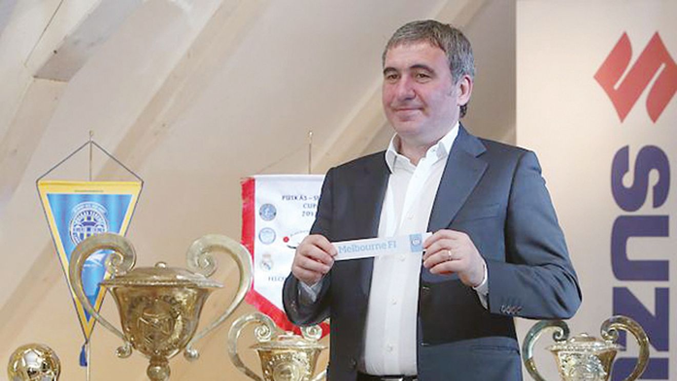 "Regele" a primit acreditare de ziarist!