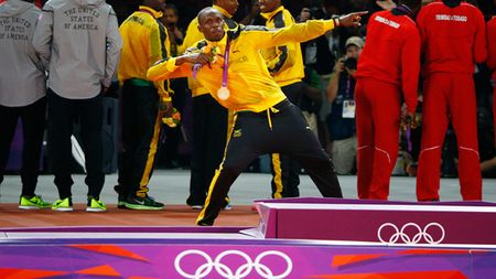 După 3 medalii de aur la Olimpiadă,** Usain Bolt vrea să concureze și în proba de săritură în lungime