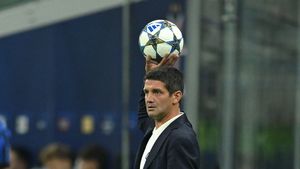 Surpriză pentru Chivu la meciul cu Slavia. Pe cine a văzut la marginea terenului: s-a dus glonț la el!