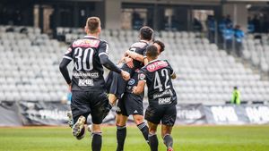 ”U” Cluj a anunțat despărțirea de șase jucători, printre care Andrei Mureșan și Vlad Mihalcea, fosta ”perlă” a lui Gigi Becali