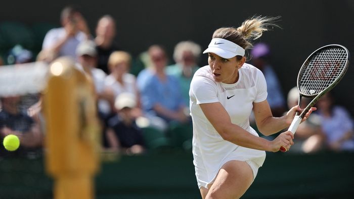 Cronica unei victorii fără emoții: Simona Halep a defilat spre optimi! Ce „rival” invizibil i-a făcut partida mai dificilă decât Magdalena Frech