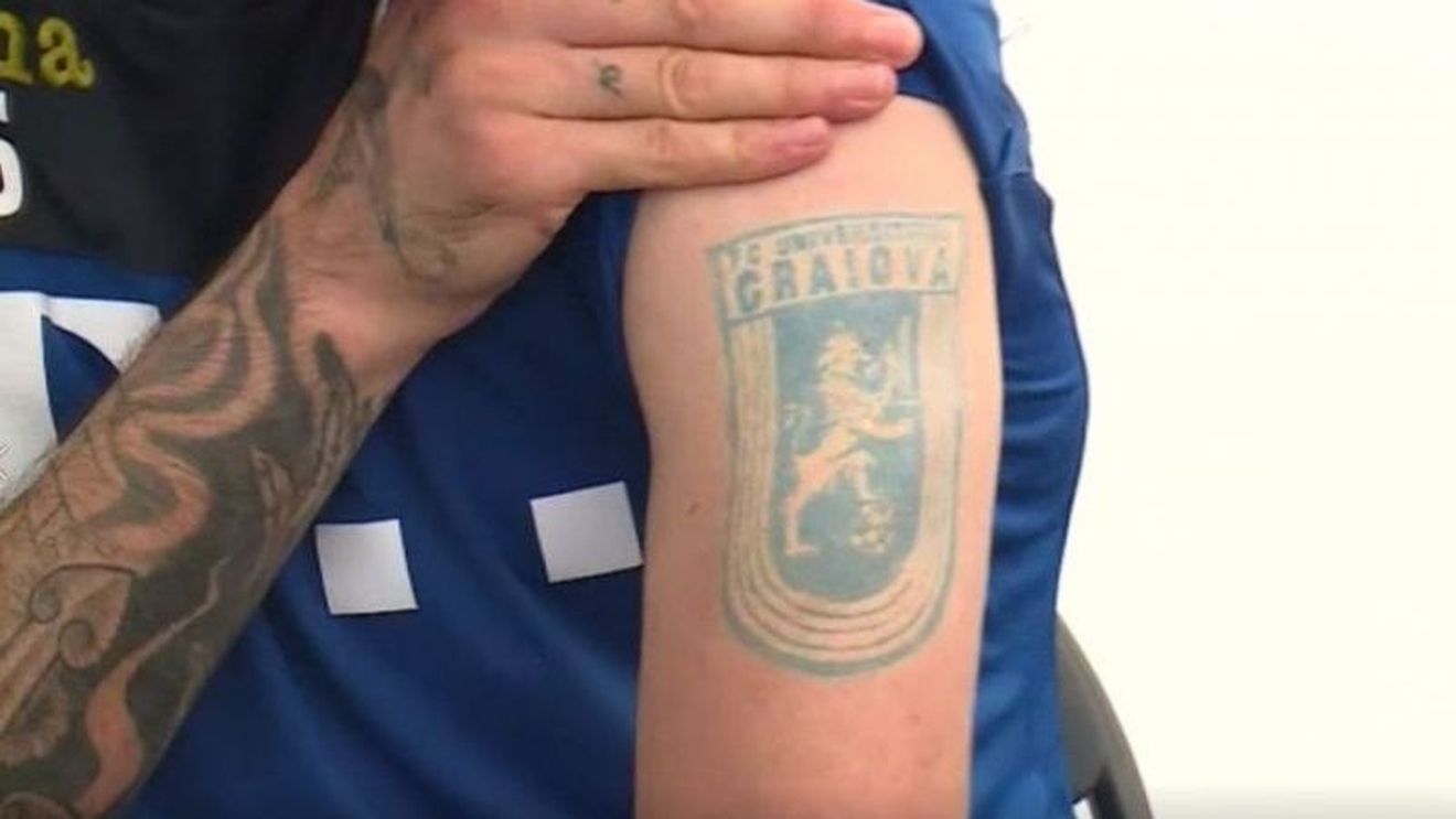 Jucătorul român care nu a evoluat niciodată în Liga 1, dar are emblema Craiovei tatuată pe braț: "Am simțit că trebuie să fac asta și nu îmi fac probleme"