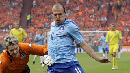 Van Basten: "Robben este apt pentru meciul cu Franța"